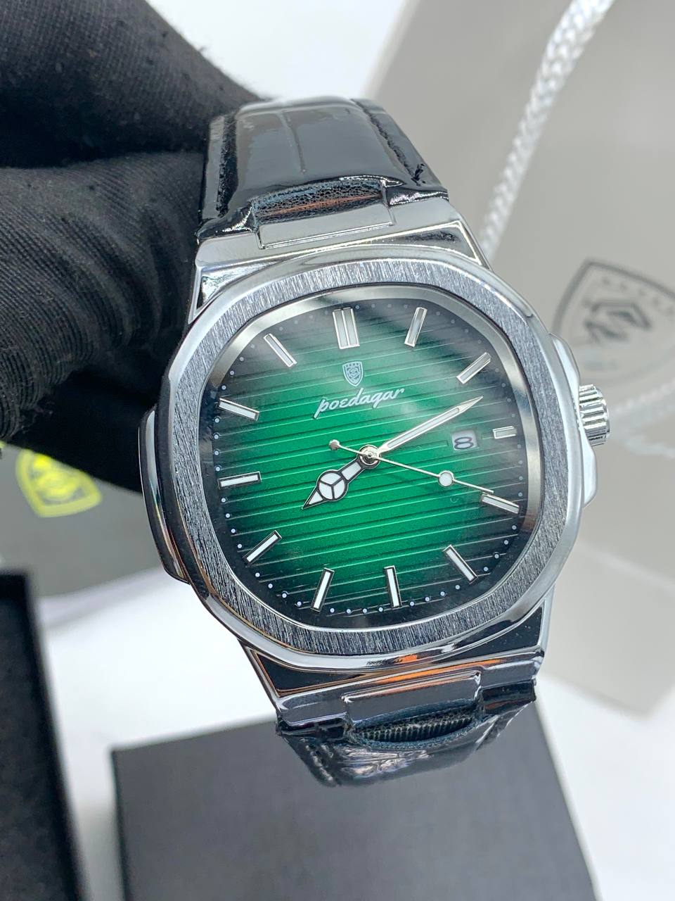 Poedagar Watch with leather strap 