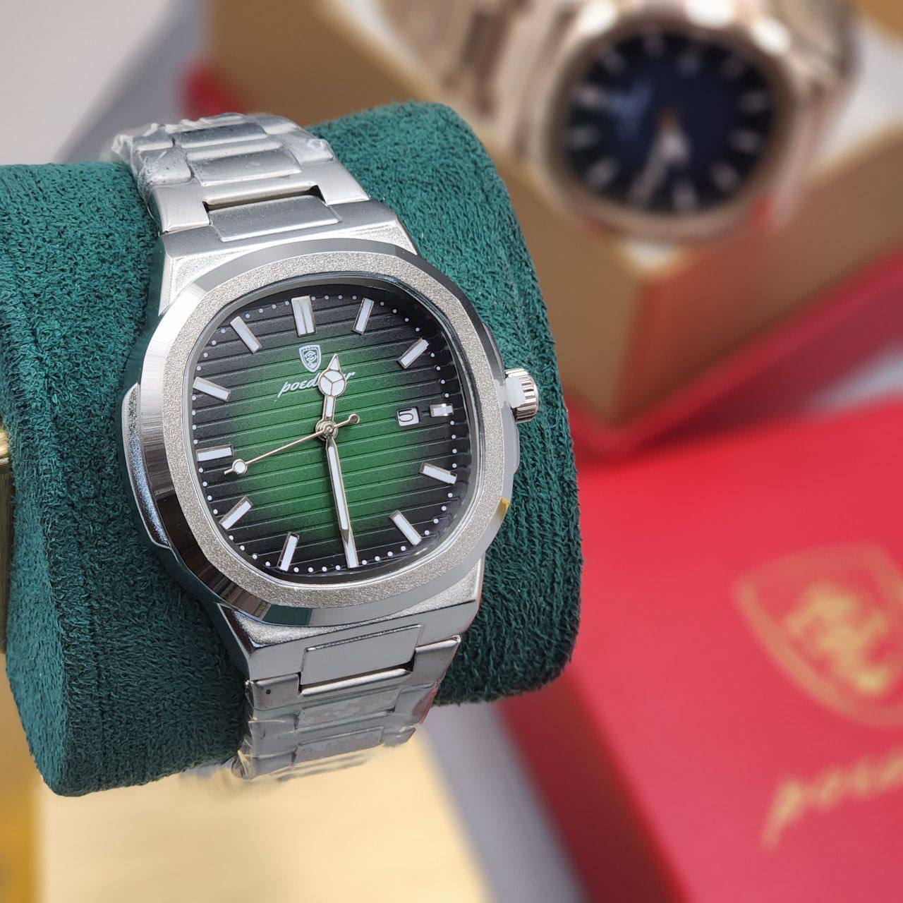 Silver – Green Face